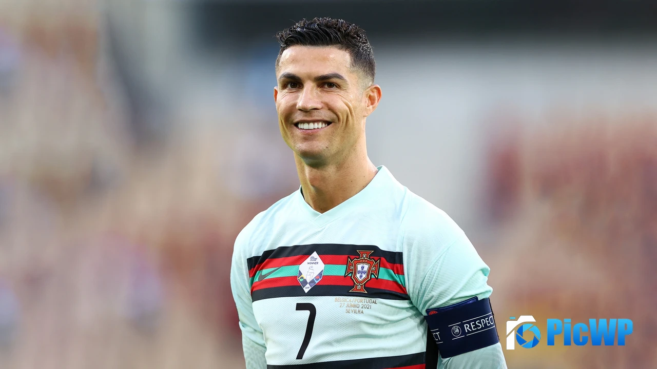 Cristiano Ronaldo Smiling 4K PC Wallpaper