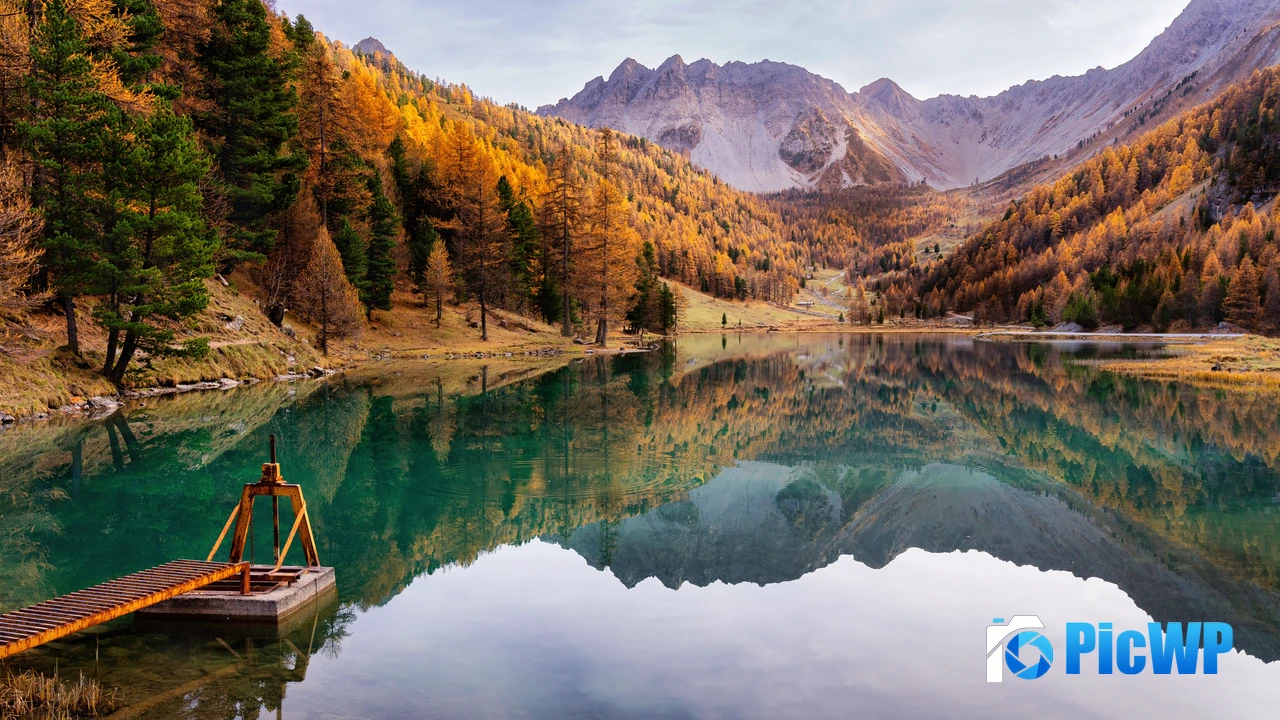 Orceyrette Lake France 4K PC Wallpaper