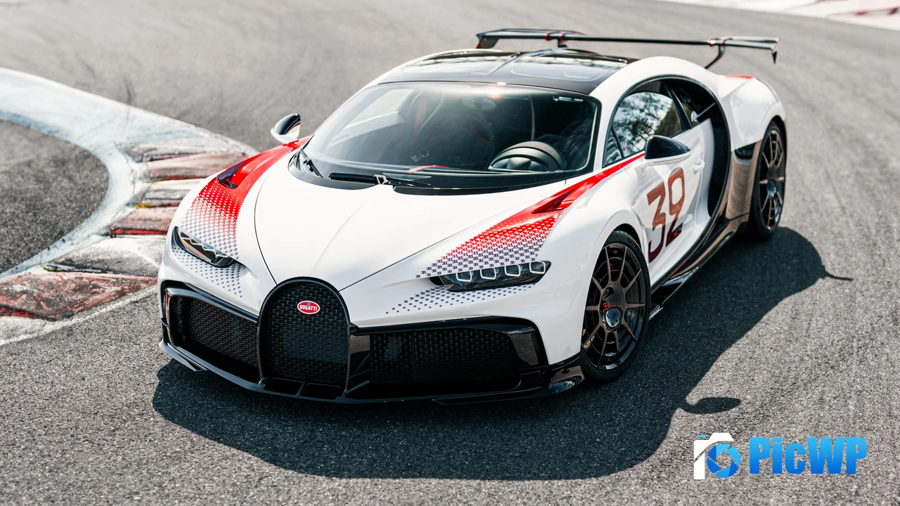 Bugatti Chiron Pur Sport Grand Prix 2023 4K PC Wallpaper