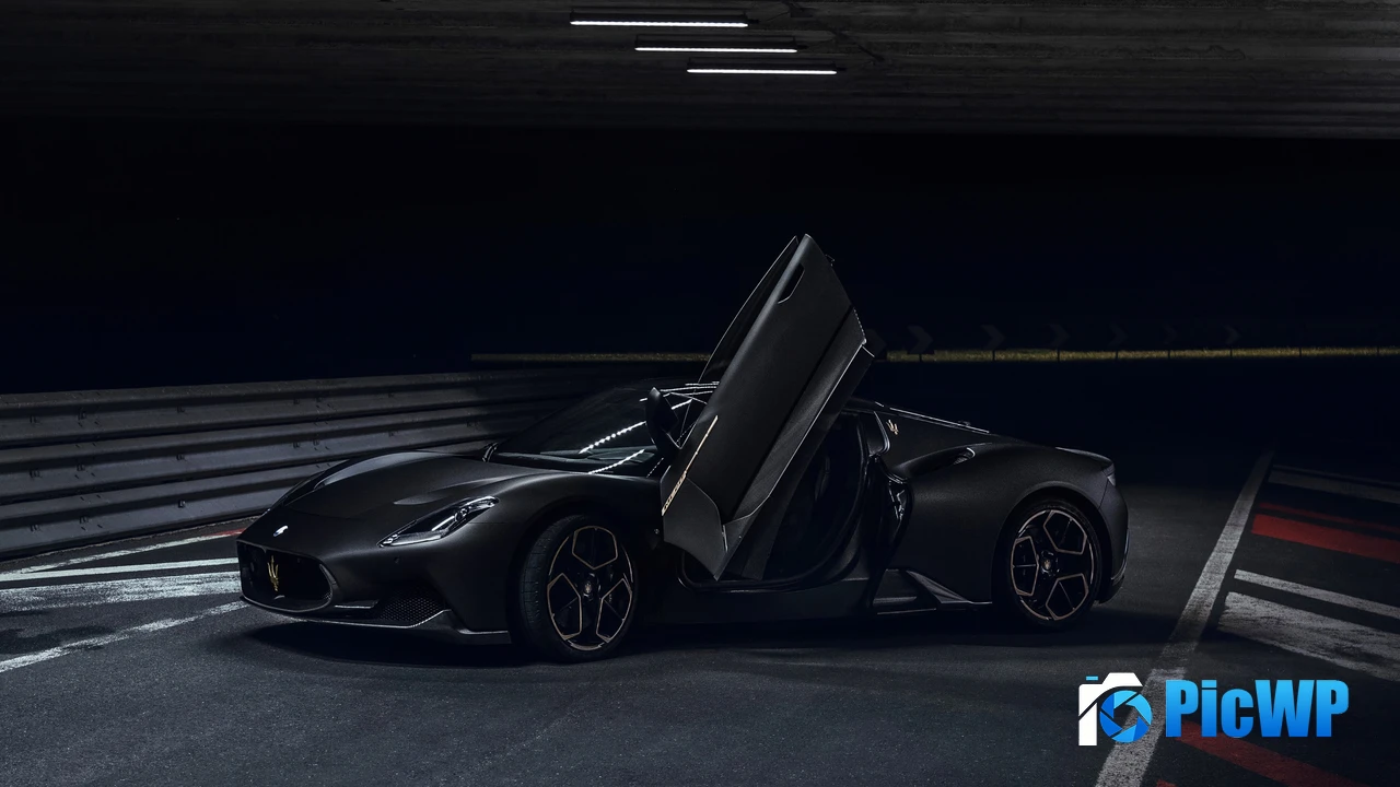 Maserati MC20 Notte Sports coupe 4K PC Wallpaper