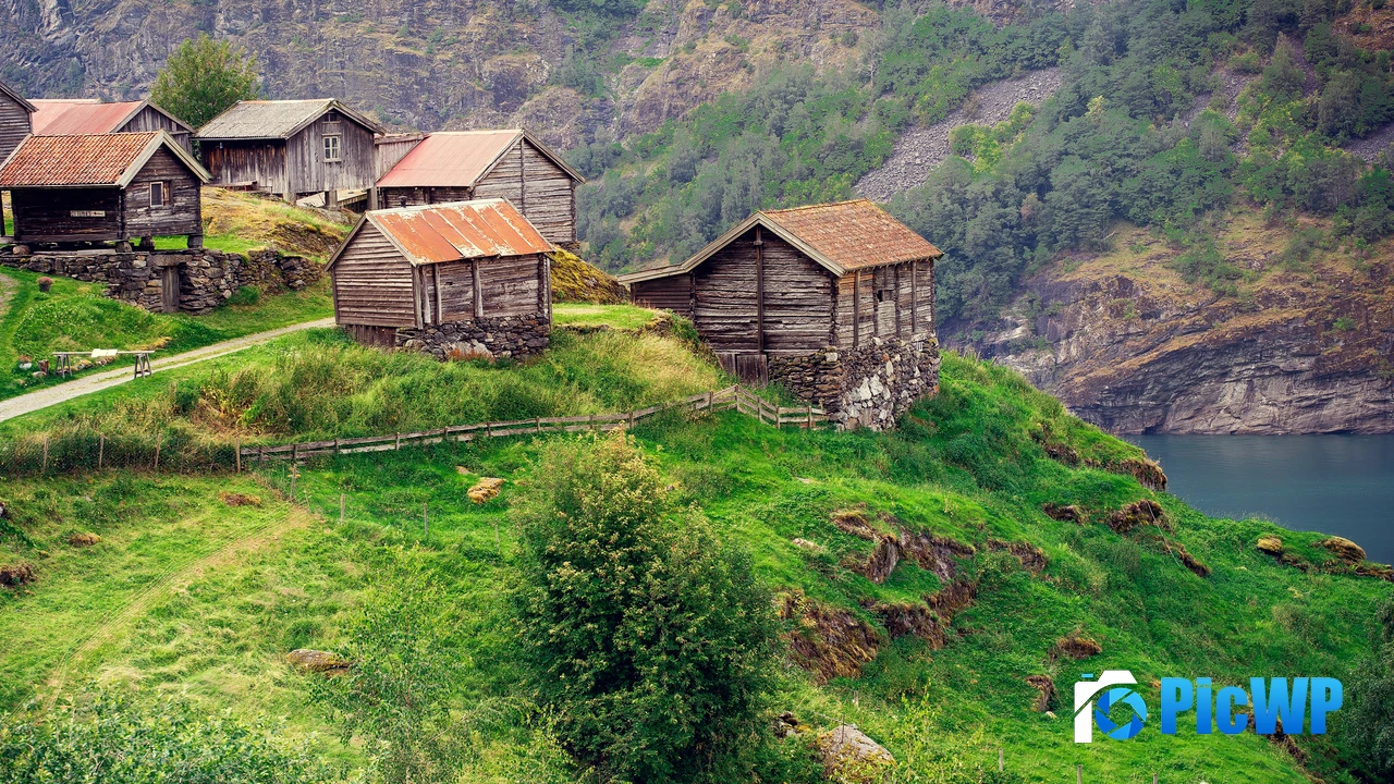 Hilltop Wooden House 4K PC Wallpaper