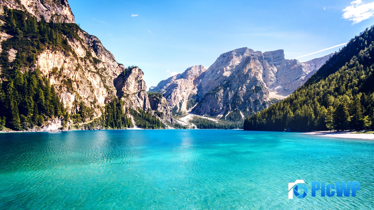 Pragser Wildsee Italy 4K PC Wallpaper