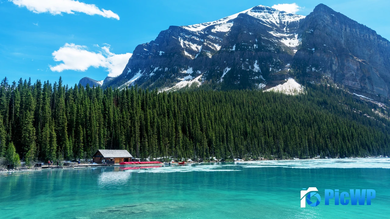 Lake Louise Mountain 4K PC Wallpaper
