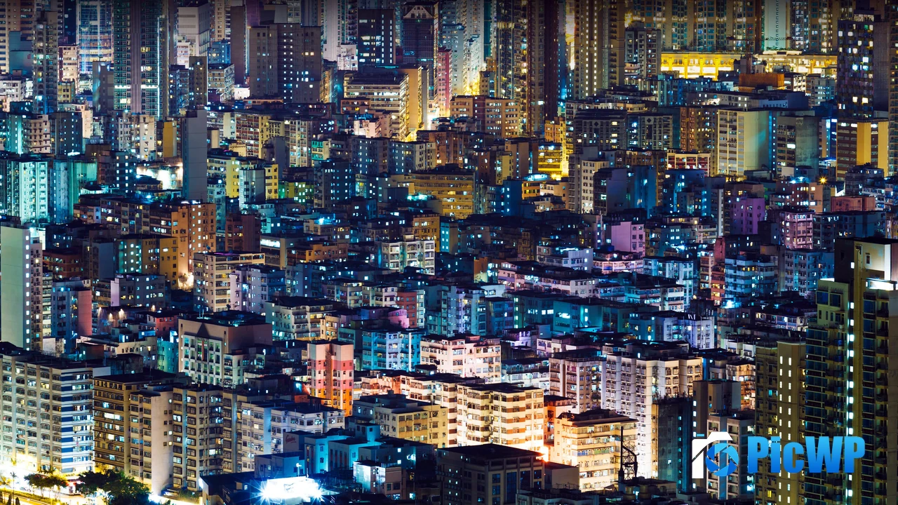 Illuminated Cityscape 4K PC Wallpaper