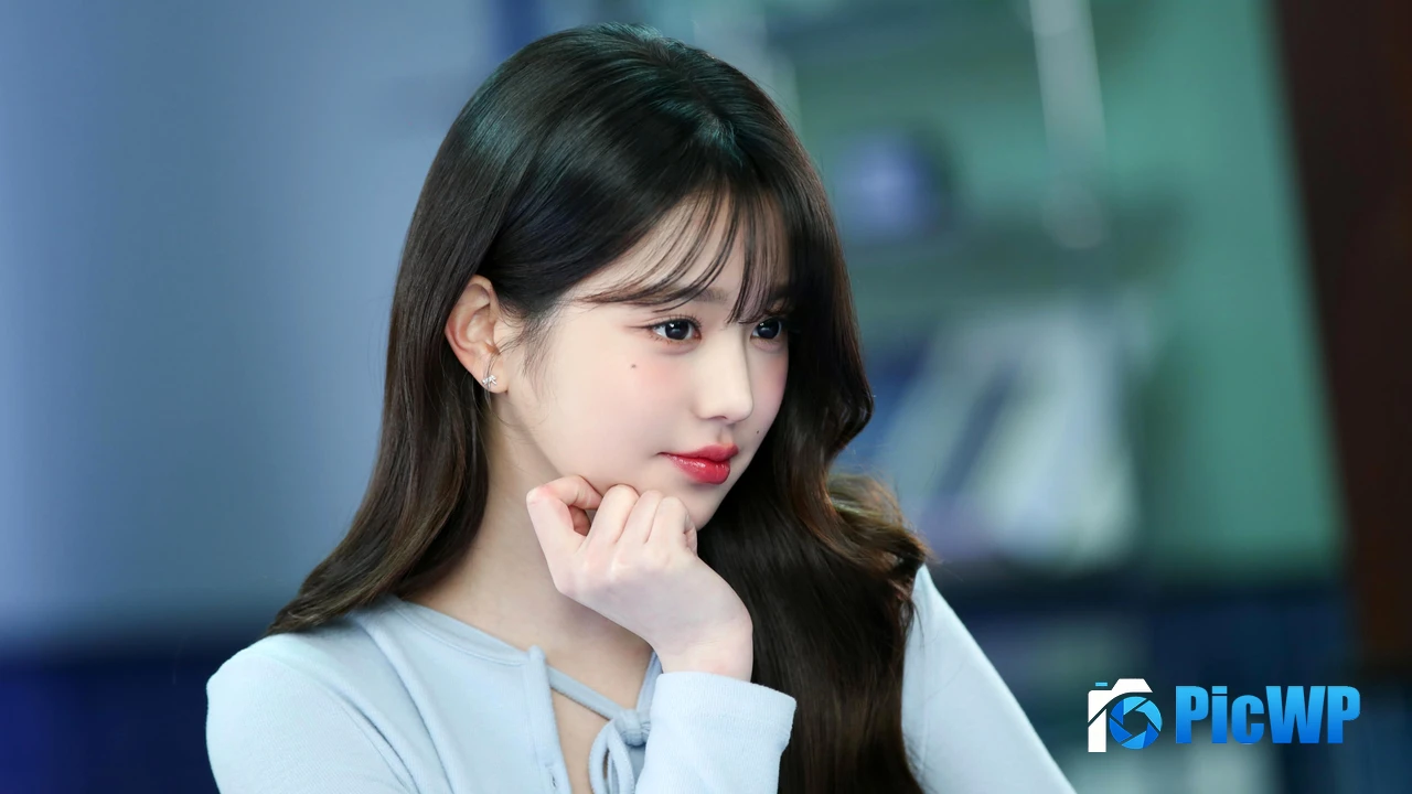 Jang Wonyoung Portrait 4K PC Wallpaper