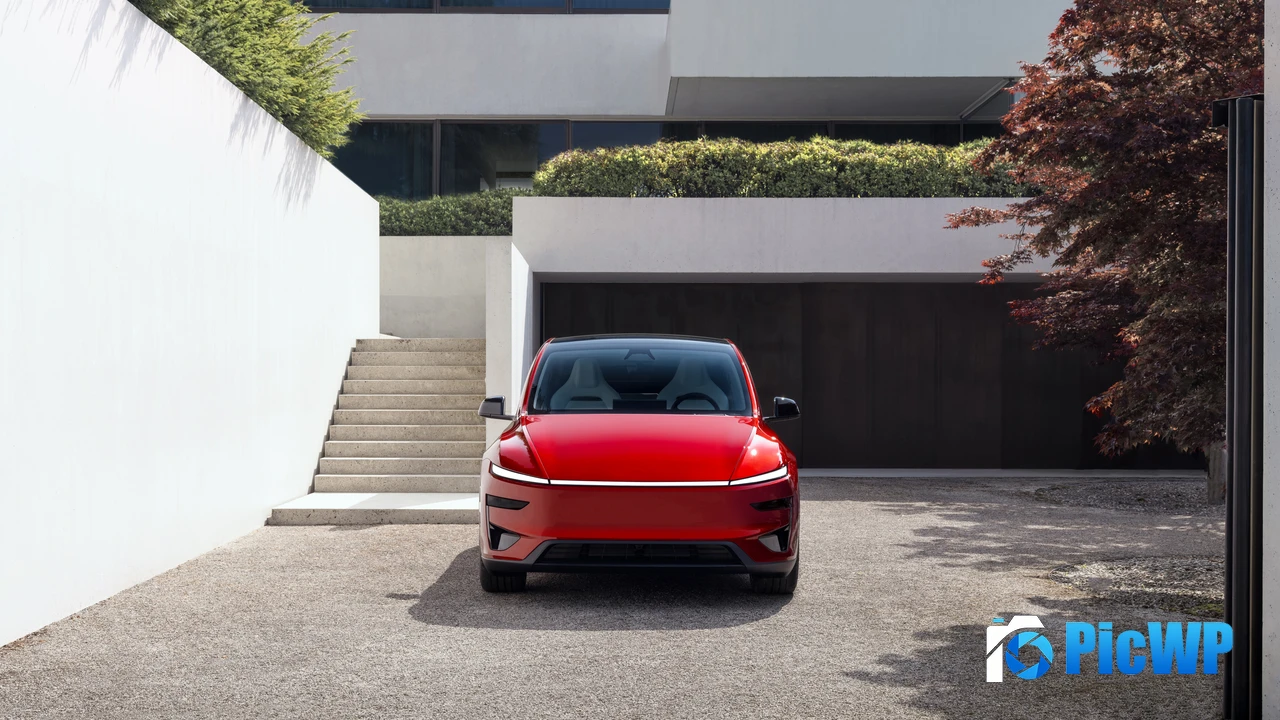 Tesla Model Y Performance 2025 4K PC Wallpaper