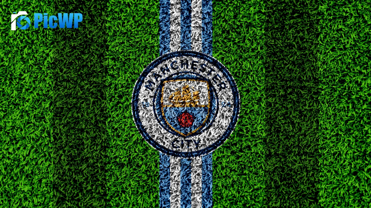Manchester City FC Grass field 4K PC Wallpaper