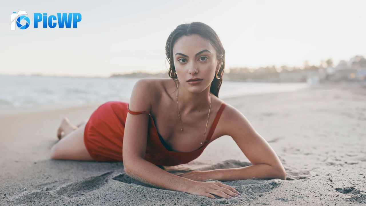 Camila Mendes Beach 4K PC Wallpaper