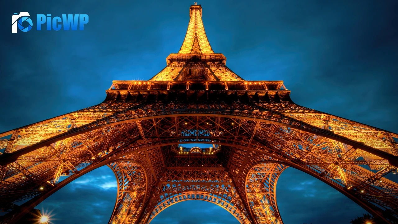 Eiffel Tower La tour Eiffel 4K PC Wallpaper