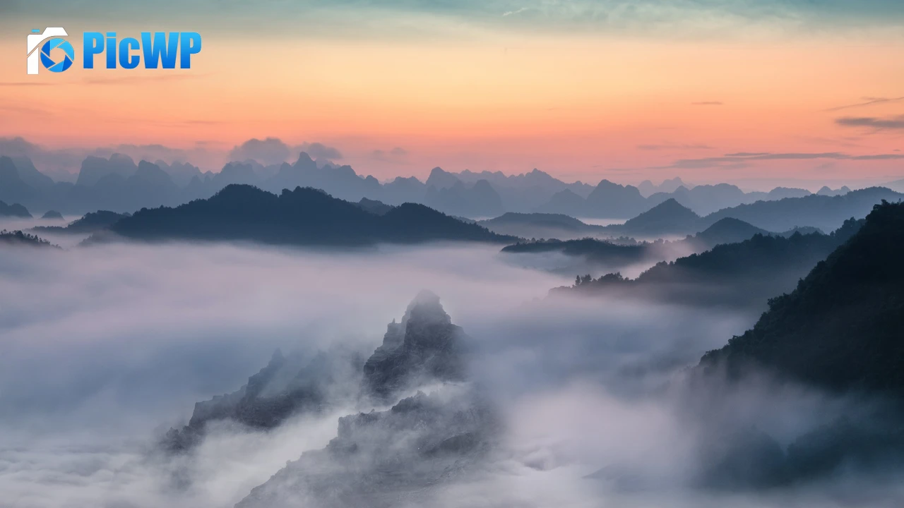 Mountain range Foggy sunset 4K PC Wallpaper