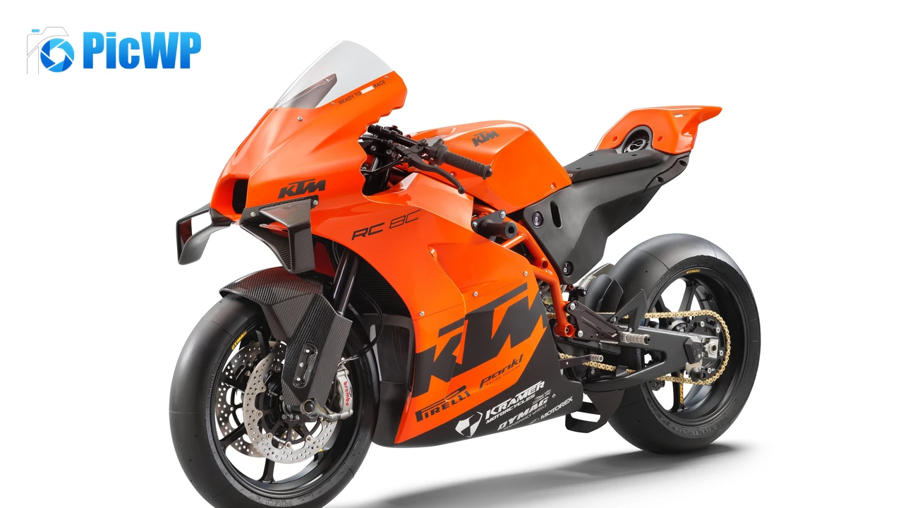 KTM RC 8C Sports bikes 4K PC Wallpaper