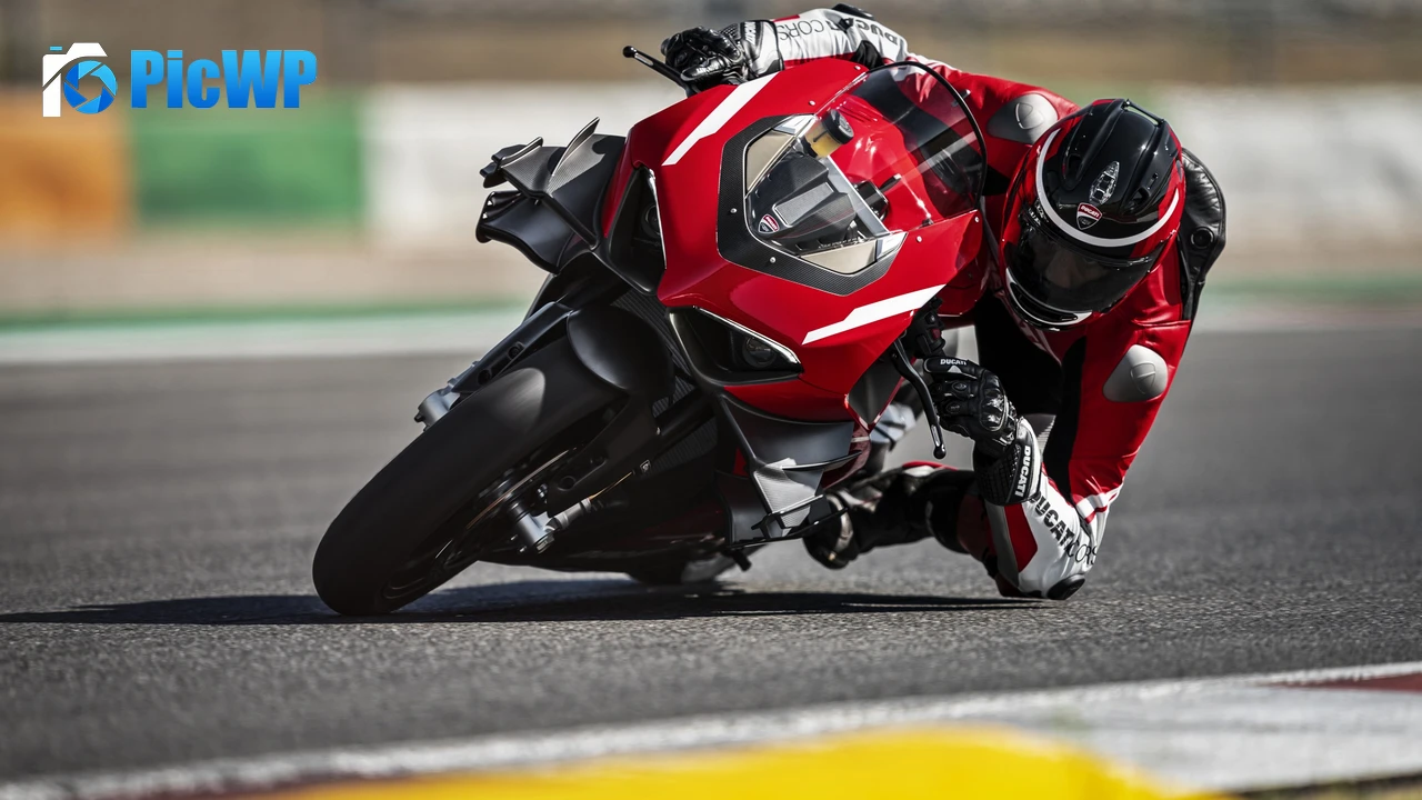 Diablo Supercorsa SP Ducati Superleggera V4 4K PC Wallpaper