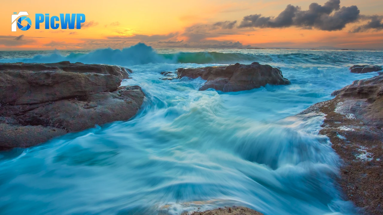 Ocean Waves Seascape 4K PC Wallpaper