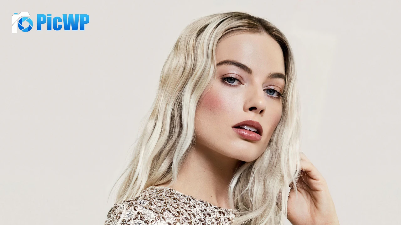 Margot Robbie iPhone 4K PC Wallpaper