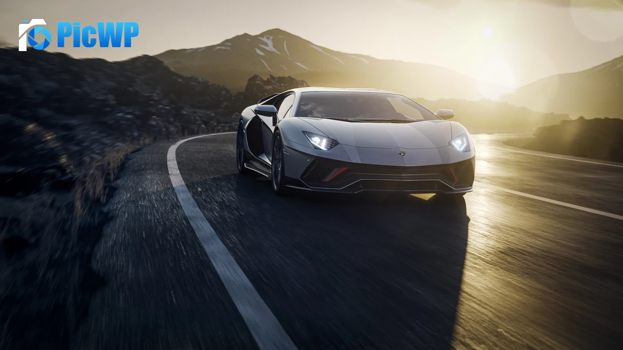 Lamborghini Aventador LP 780-4 Ultimae Highway 4K PC Wallpaper