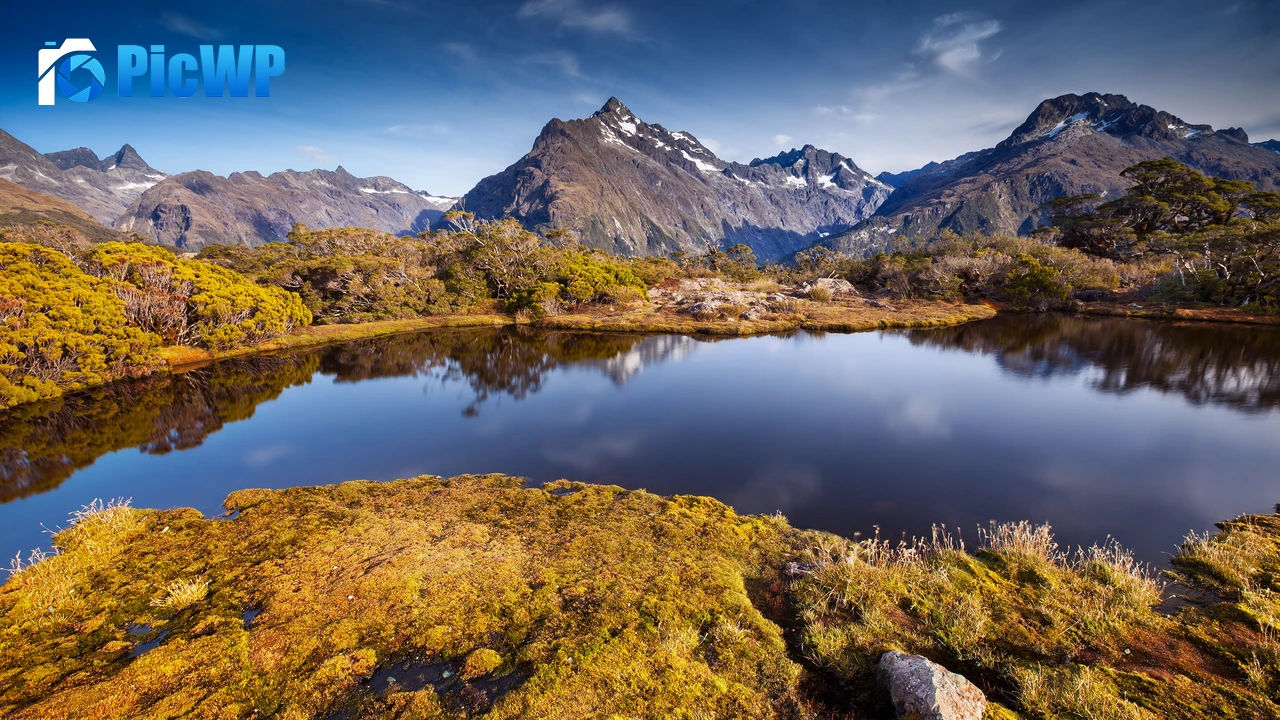 Key Summit New Zealand 4K PC Wallpaper
