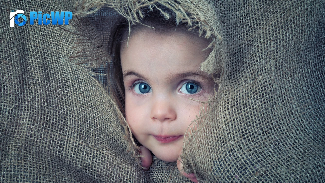 Cute boy Hiding 4K PC Wallpaper