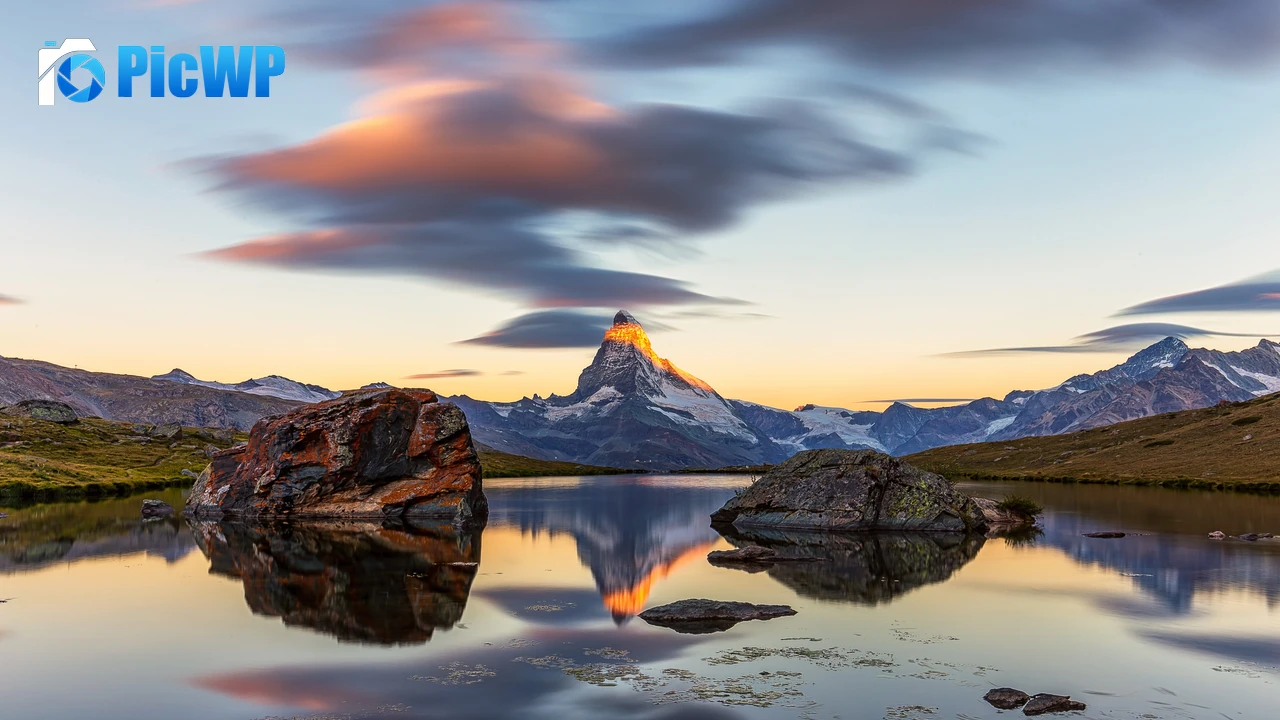 Matterhorn Lake 4K PC Wallpaper