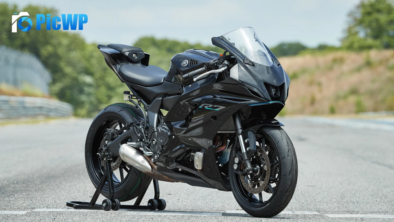 Yamaha YZF-R7 Sports bikes 4K PC Wallpaper