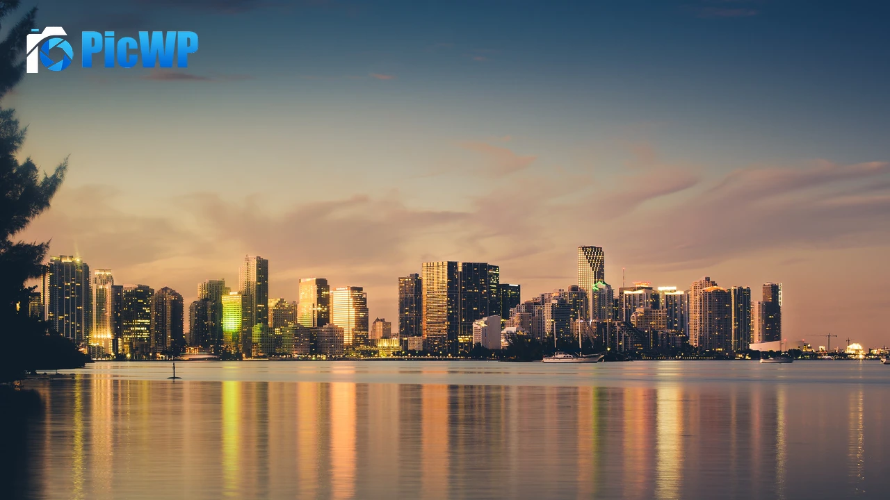 Miami Skyline Sunset 4K PC Wallpaper