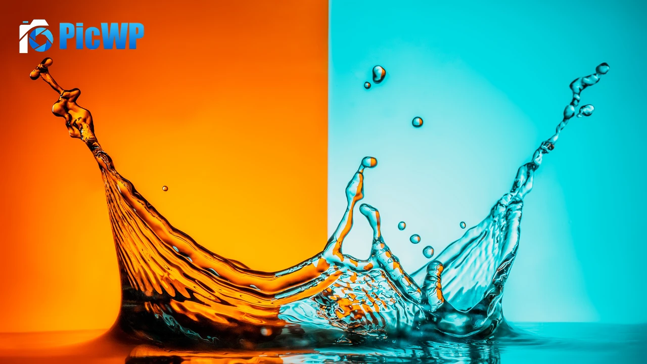 Splash Water 4K PC Wallpaper