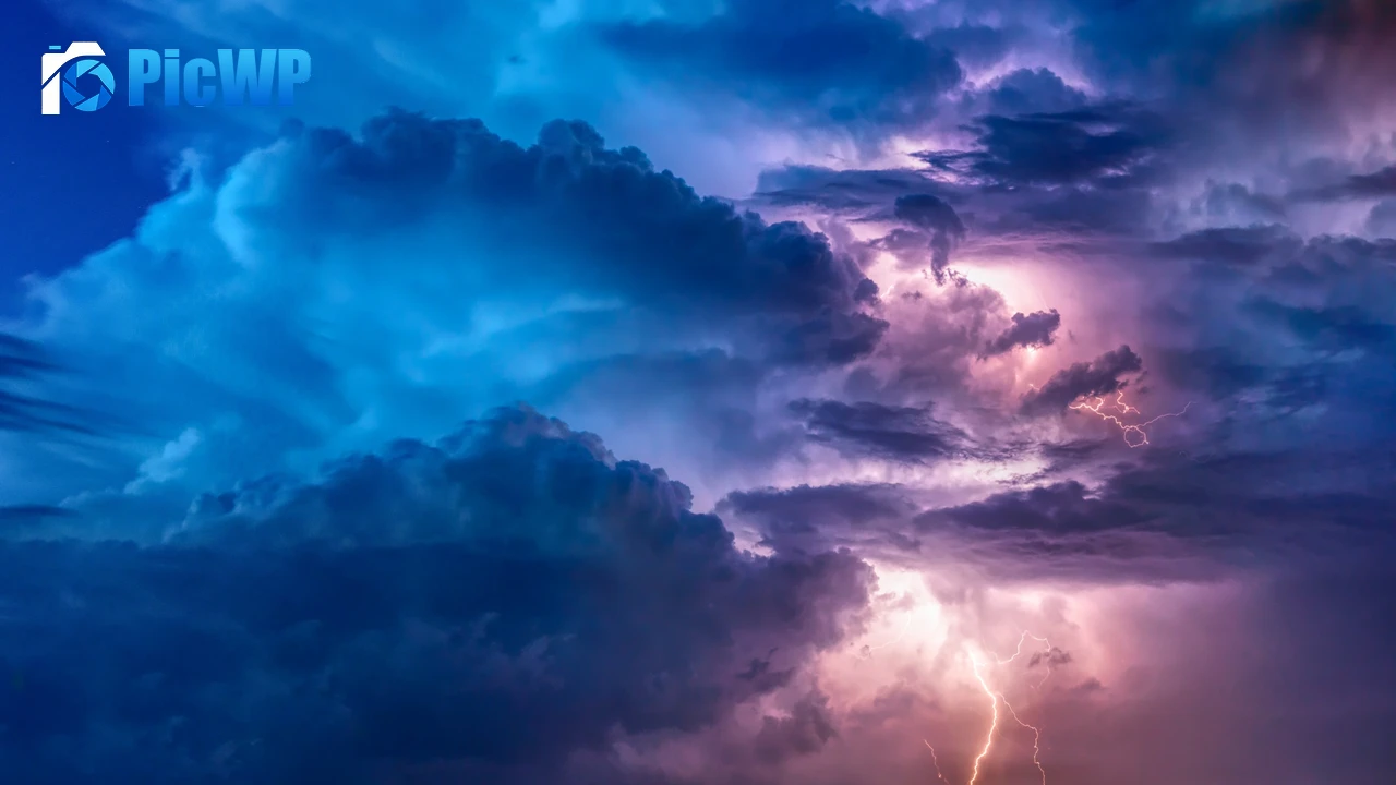 Thunderstorm Lightning 4K PC Wallpaper