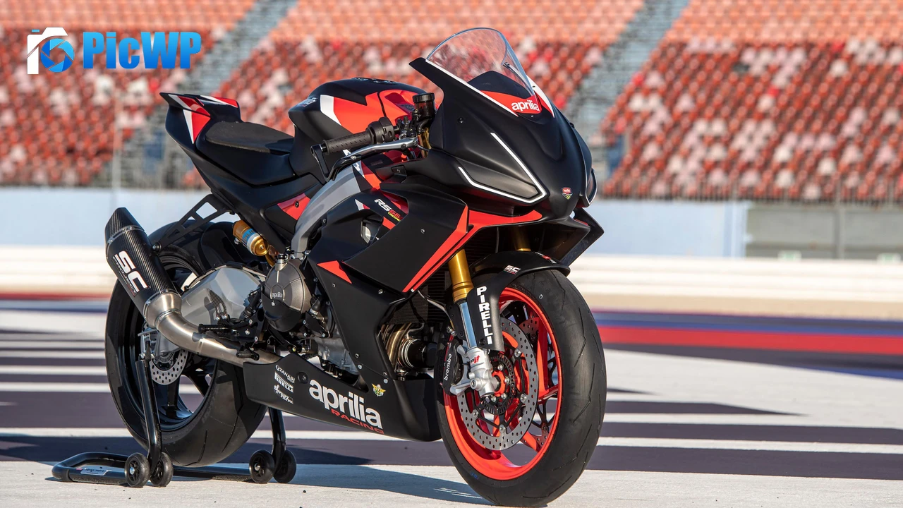 Aprilia RS 660 Trofeo Sports bikes 4K PC Wallpaper