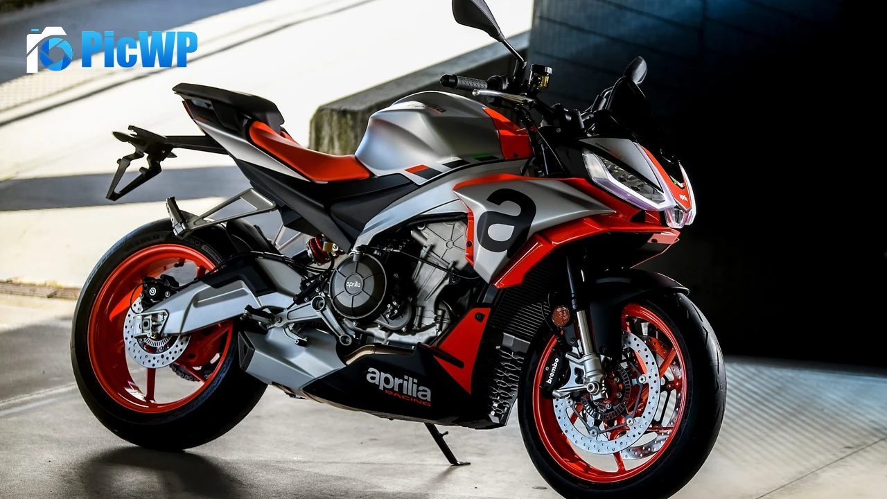 Aprilia Tuono 660 Sports bikes 4K PC Wallpaper