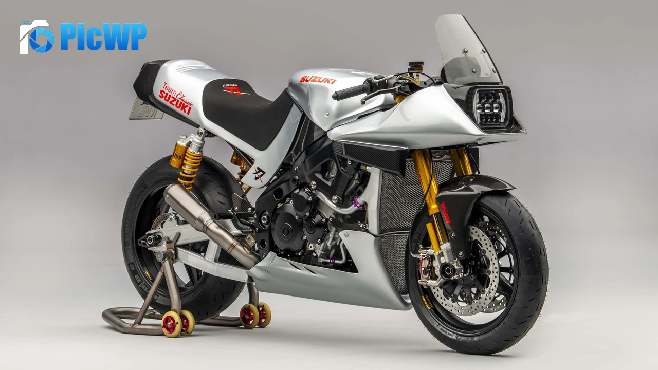 Team Classic Suzuki Katana 4K PC Wallpaper
