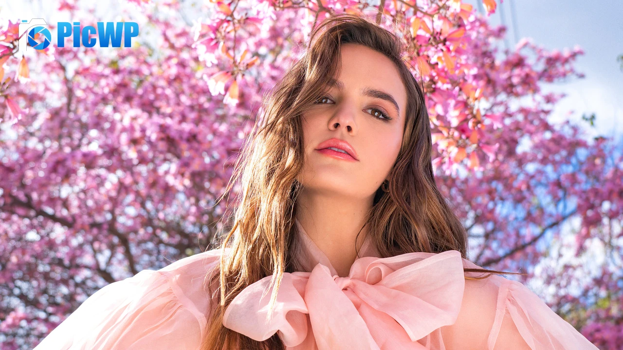 Bailee Madison Beautiful actress 4K PC Wallpaper