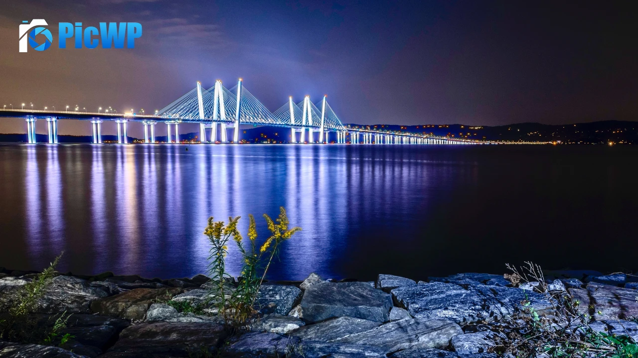 Cable-stayed bridge Body of Water 4K PC Wallpaper