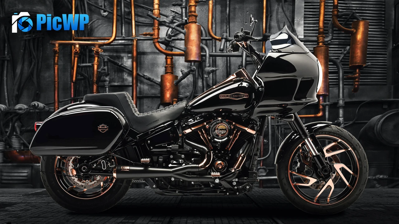 Harley-Davidson Sport Glide Battle of the Kings 4K PC Wallpaper