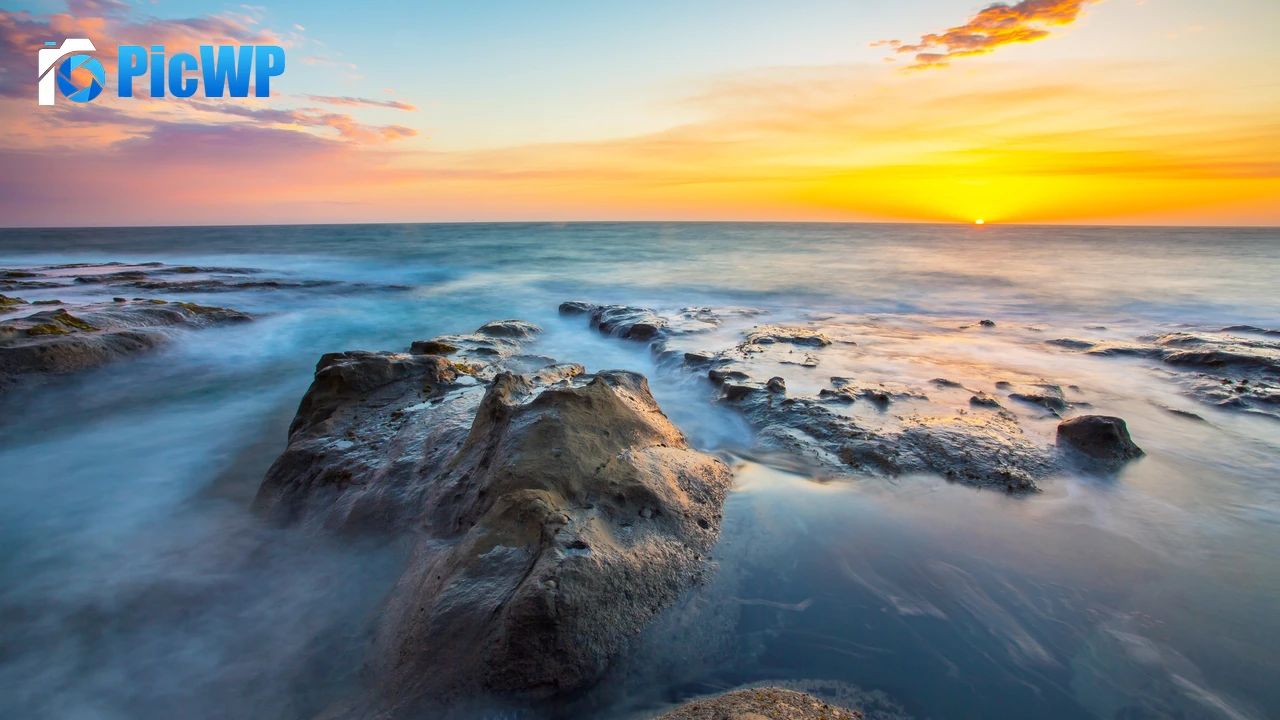 Rocky coast Sunset 4K PC Wallpaper