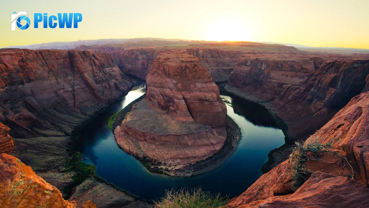 Horseshoe Bend Page 4K PC Wallpaper