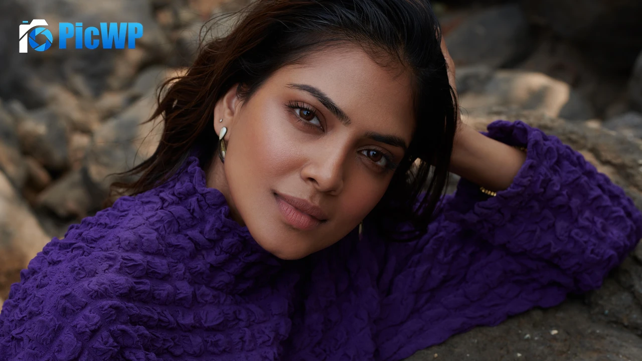 Malavika Mohanan 4K PC Wallpaper