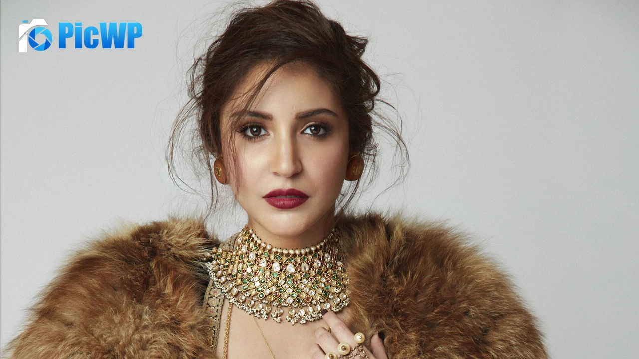 Anushka Sharma Beautiful actress 4K PC Wallpaper
