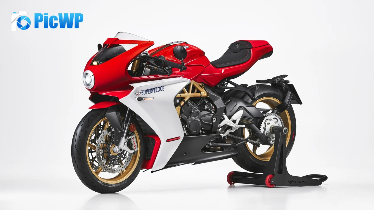 MV Agusta Superveloce Italian 4K PC Wallpaper