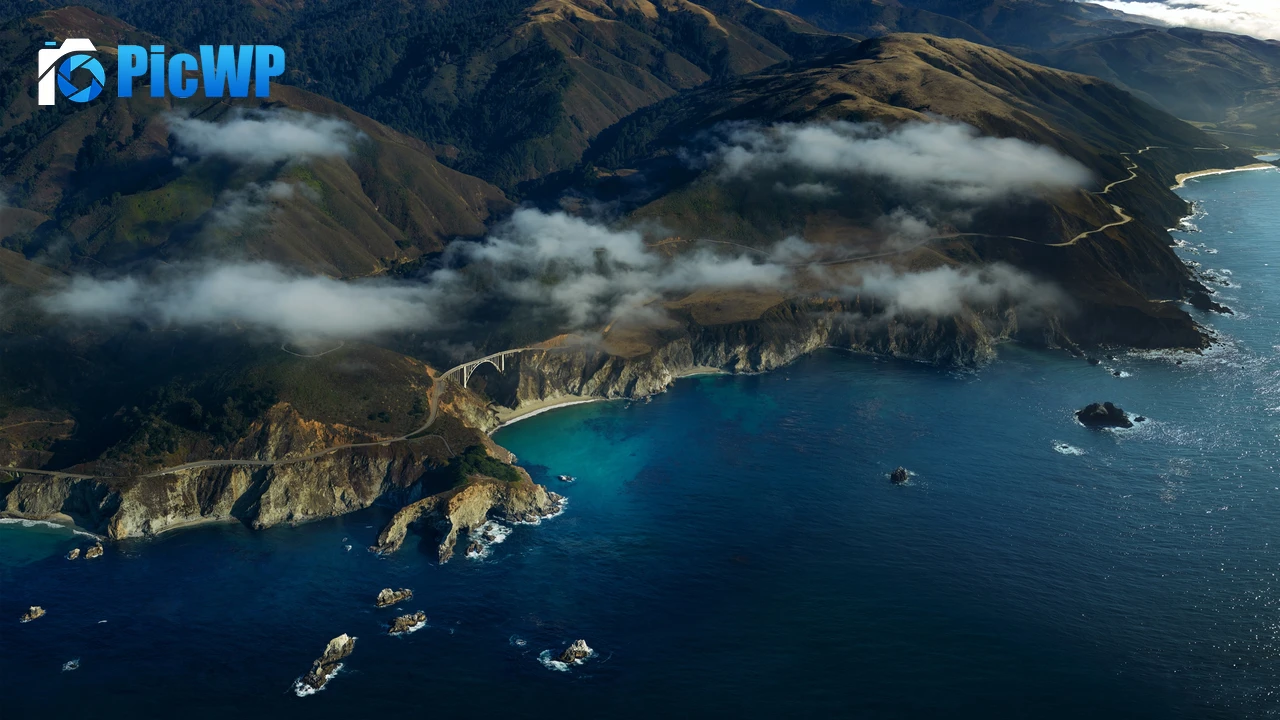 Coastline macOS Big Sur 4K PC Wallpaper