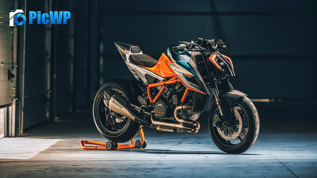 KTM 1290 Super Duke RR 4K PC Wallpaper