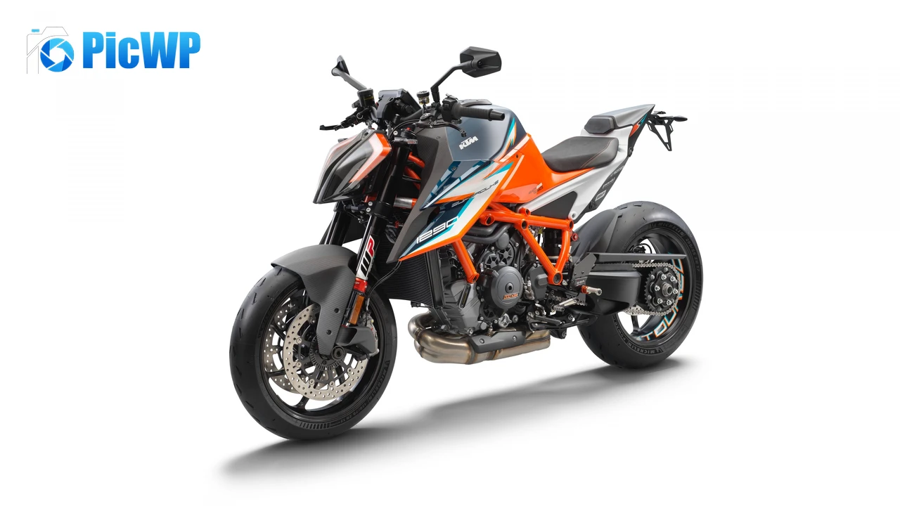 KTM 1290 Super Duke RR White background 4K PC Wallpaper