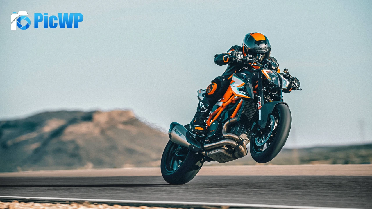 KTM 1290 Super Duke RR 2021 4K PC Wallpaper