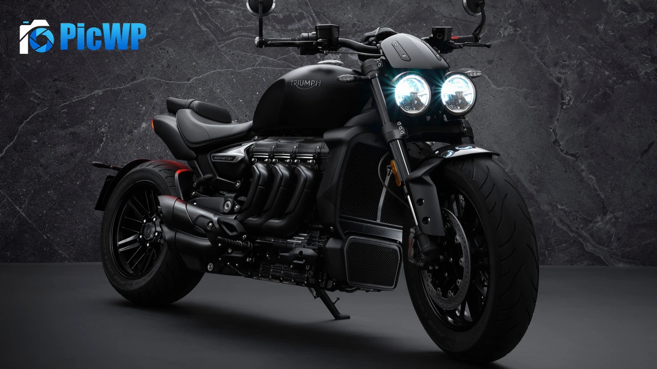 Triumph Rocket 3 R Black Edition 4K PC Wallpaper