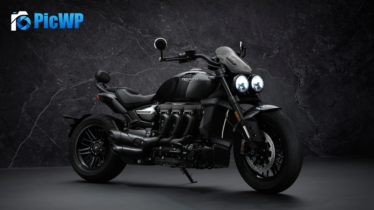 Triumph Rocket 3 GT Triple Black Limited edition 4K PC Wallpaper