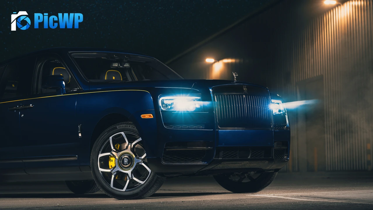 Rolls-Royce Cullinan Black Badge Night 4K PC Wallpaper