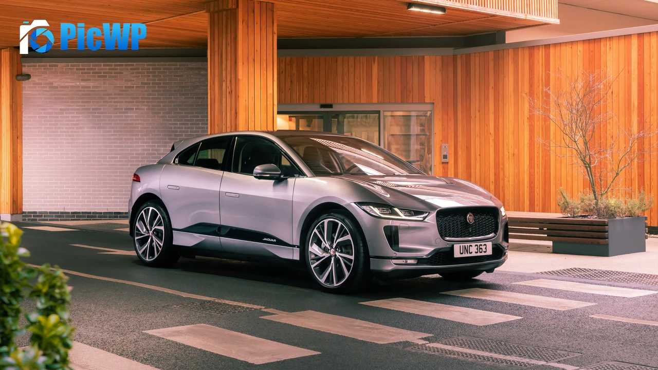Jaguar I-Pace EV400 AWD S Black Pack 2021 4K PC Wallpaper