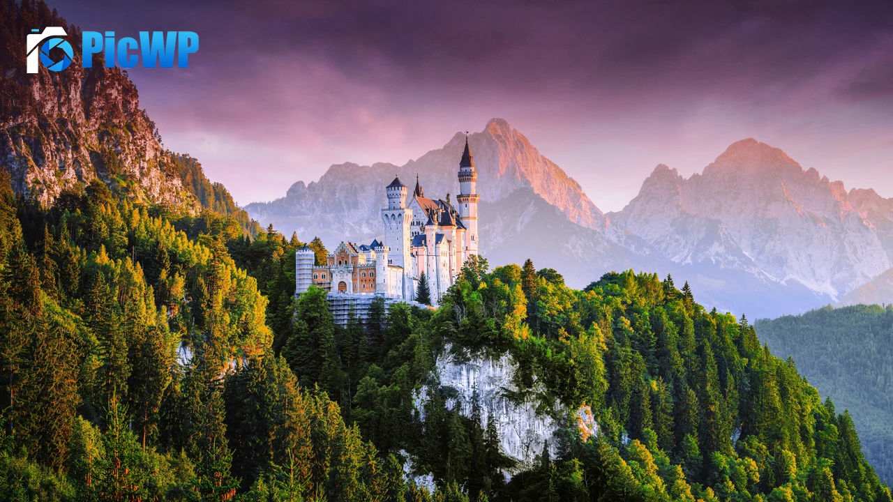 Neuschwanstein Castle Germany 4K PC Wallpaper