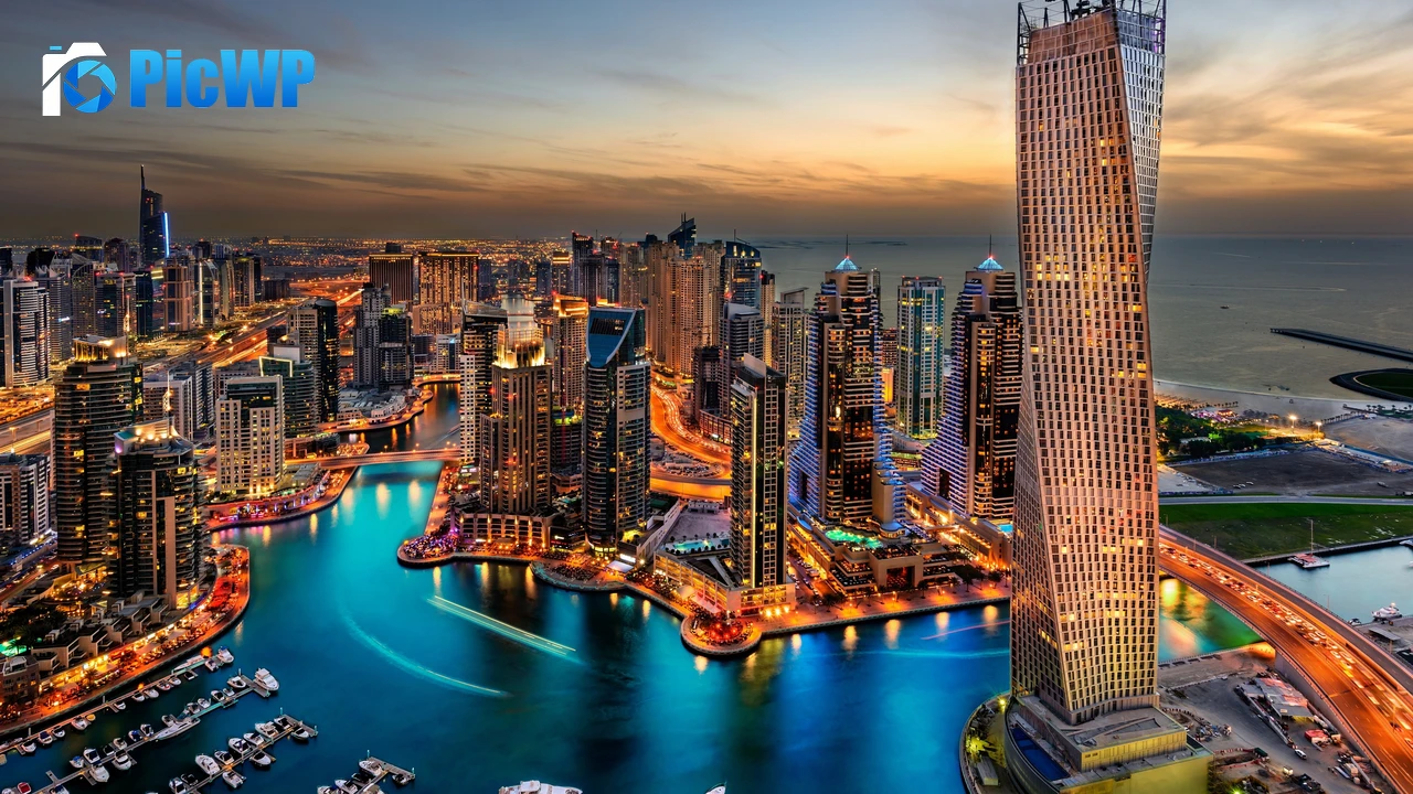 Dubai Marina Cityscape 4K PC Wallpaper