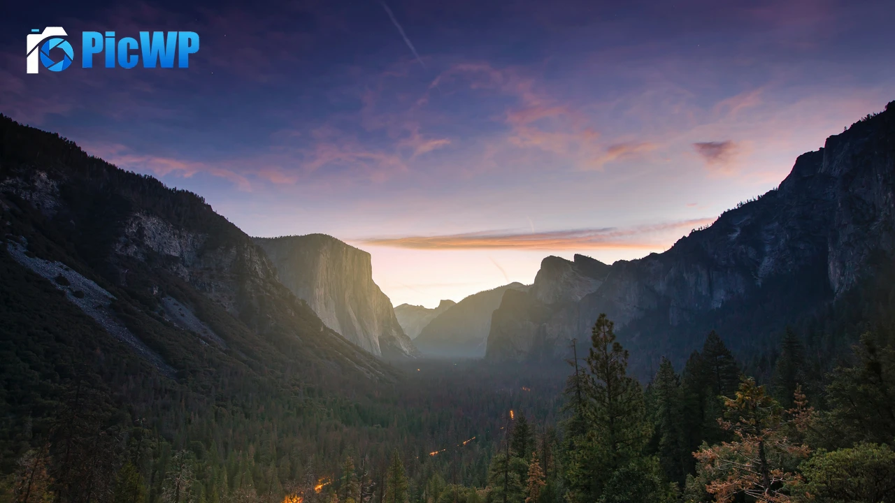 Yosemite Valley Mountain range 4K PC Wallpaper