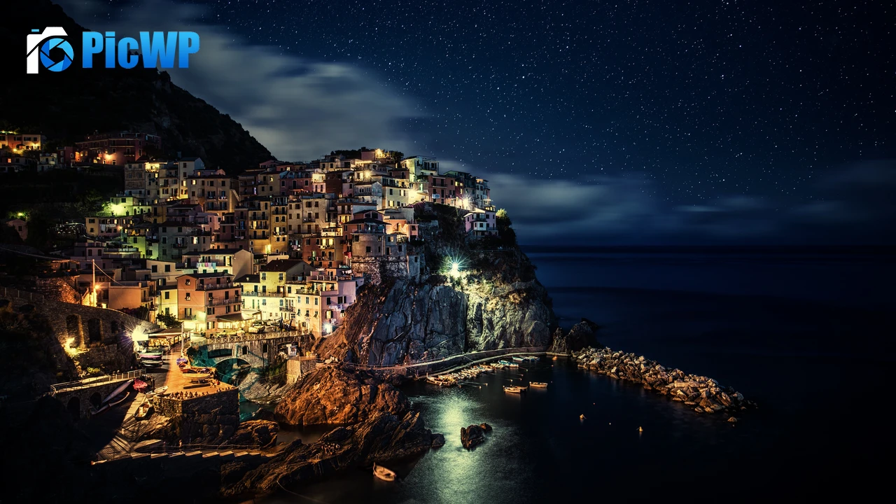 Manarola Town 4K PC Wallpaper