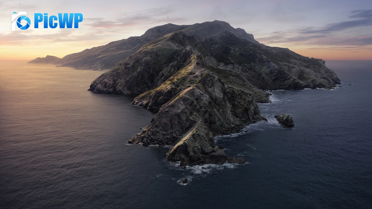 macOS Catalina Stock 4K PC Wallpaper